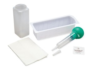 IRRIGATION TRAY W/BULB SYRINGE
